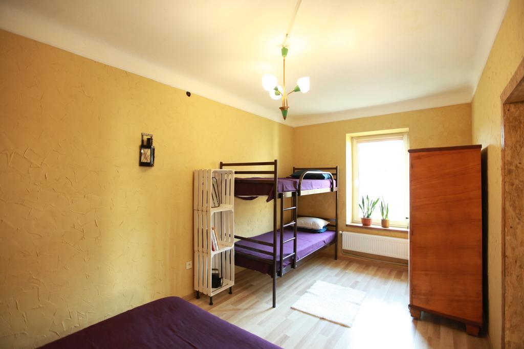 Apartment On Zaliznychna Львов Номер фото
